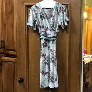 BCBG print wrap dress with waist tie NWOT